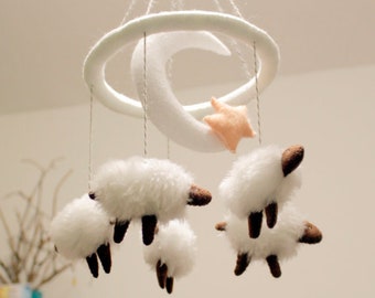 Sheep baby mobile for white scandinavian nursery - Gender neutral newborn baby gift. Click for color variations!