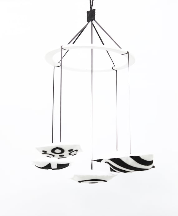 monochrome baby mobile