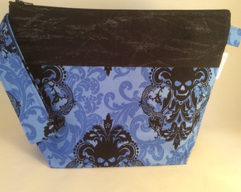 Black & Blue Skulls - Zip Top Small