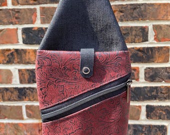 Black and Red Mini Traveller Sling Bag