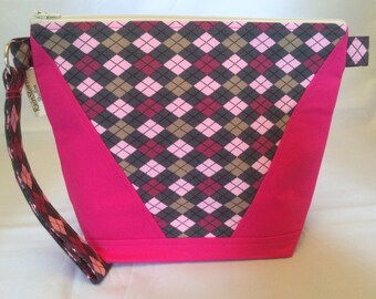 Pink Argyle - Medium Zip-Top
