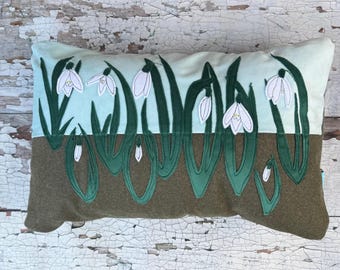 snowdrop field