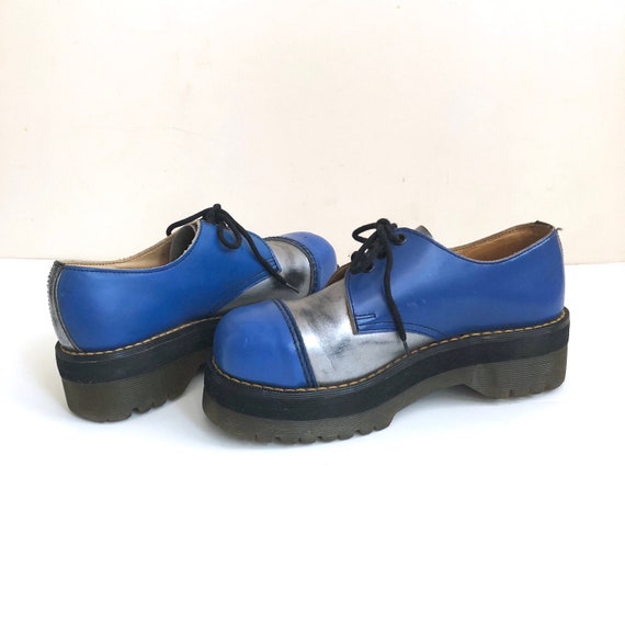 dr marten platform shoes