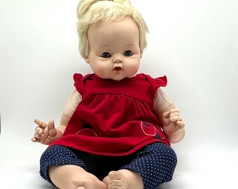 Vintage Madame Alexander "Mama Kitten" Baby Doll 1962, Sweet Alexander Baby Doll, Marked at Back of Neck.