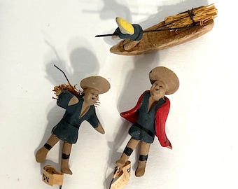 Vintage Miniature Clay Dolls: Occupied Japan Set with Straw
