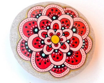 Flower Stone - Hand Painted - I Sassi dell'Adriatico (Adriatic Sea Stone)