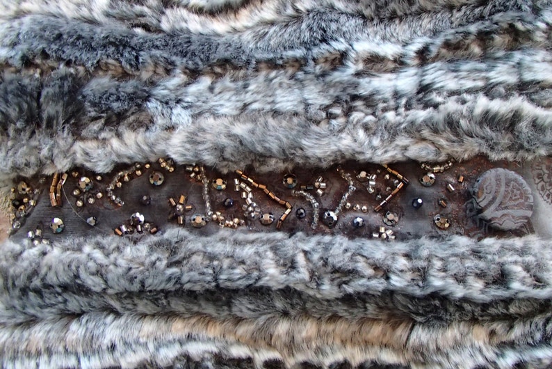 Faux Fur Chinchilla Silver Gray Beaded Leatherette Purse image 3