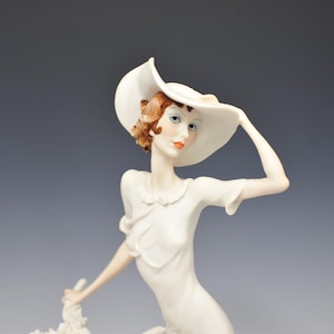 Giuseppe Armani Figurine, Titled 