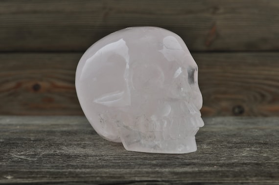 Rose Quartz, Crystal Skull, Medium, Halloween Decor, Skull Decor, Gothic Home Decor, Memento Mori, Goth Decor, Crystal Decor