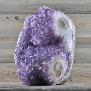 Amethyst, Geode, Crystal Decor, Home Decor, Geode, Birthstone, Unique Gift, Home Decor, Boho Decor, PL4-052!