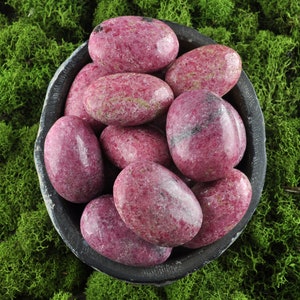 Rhodonite Tumbles, Rhodonite Crystal, Rhodonite, Chinese Rhodonite, Crystal Decor, Home Decor, Purple Crystal, Mineral