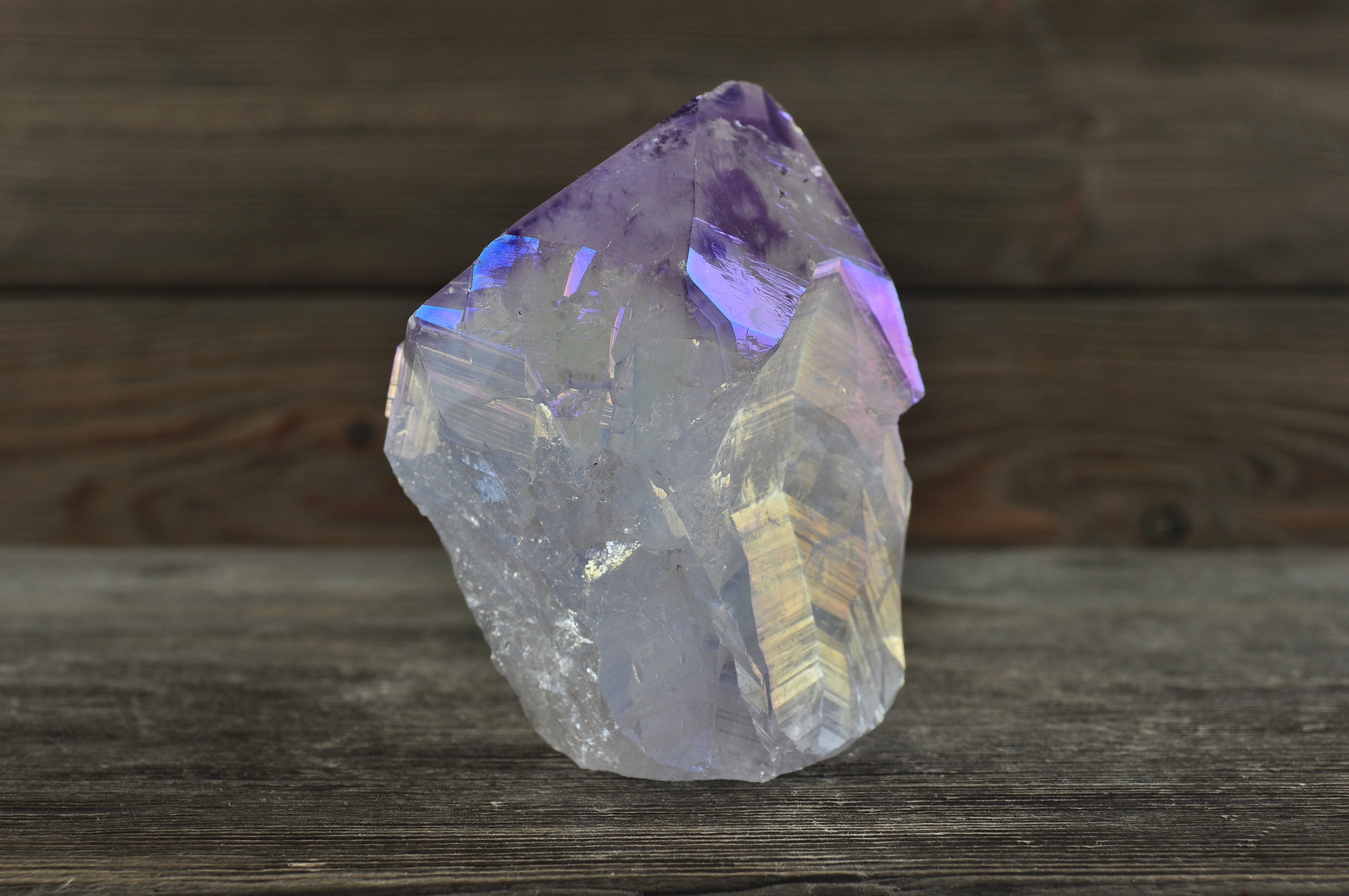 Angel aura deals amethyst cluster