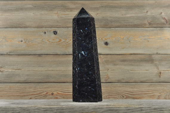 Huge 9.9 inch tall flashy Arfvedsonite Tower!