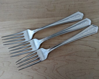 Vintage Olde Chelsea 1847 Rogers Bros (64 Pieces) Flatware EP/SP