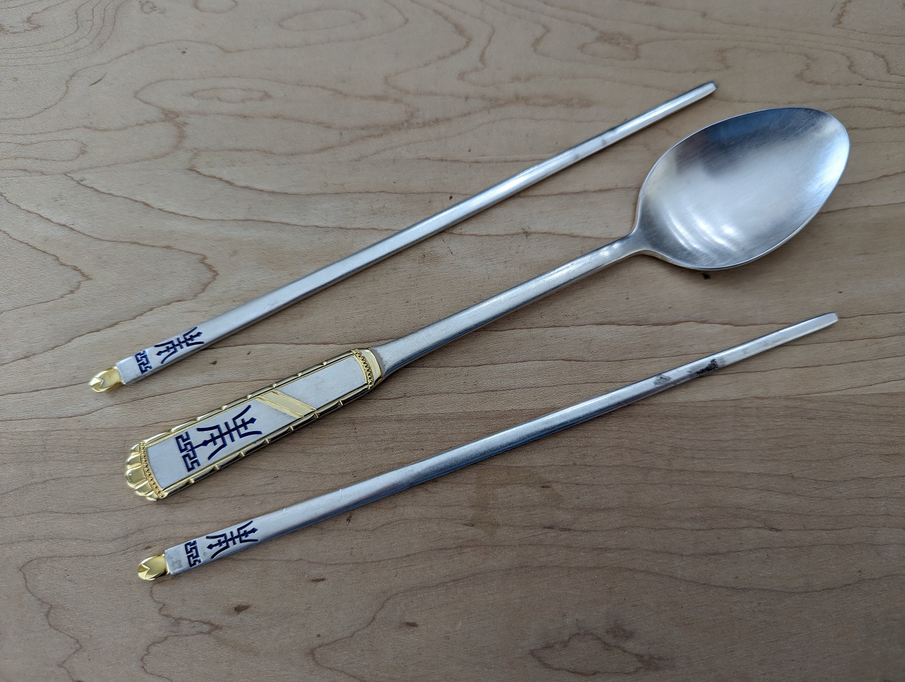 Gorgeous Elegant Vintage Collectible Silver & Gold Accents