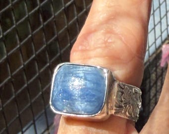 kyanite ring in sterling silver size 6