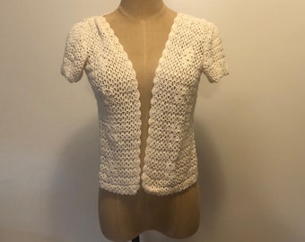 Cropped crochet mini cardi