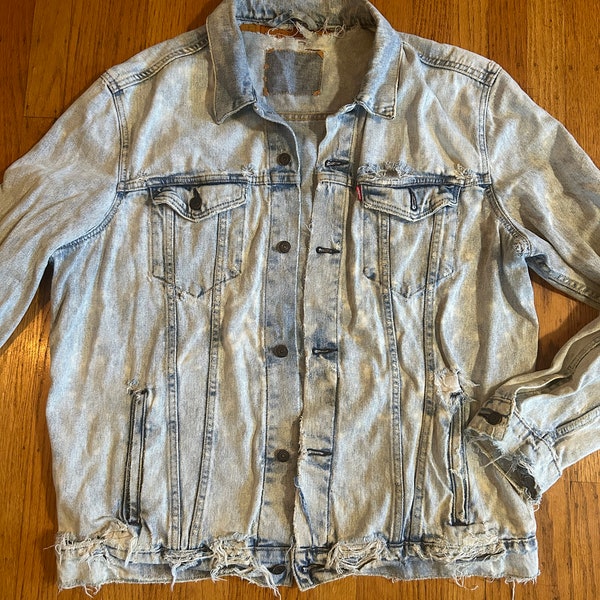 Thrashed light denim levis jacket