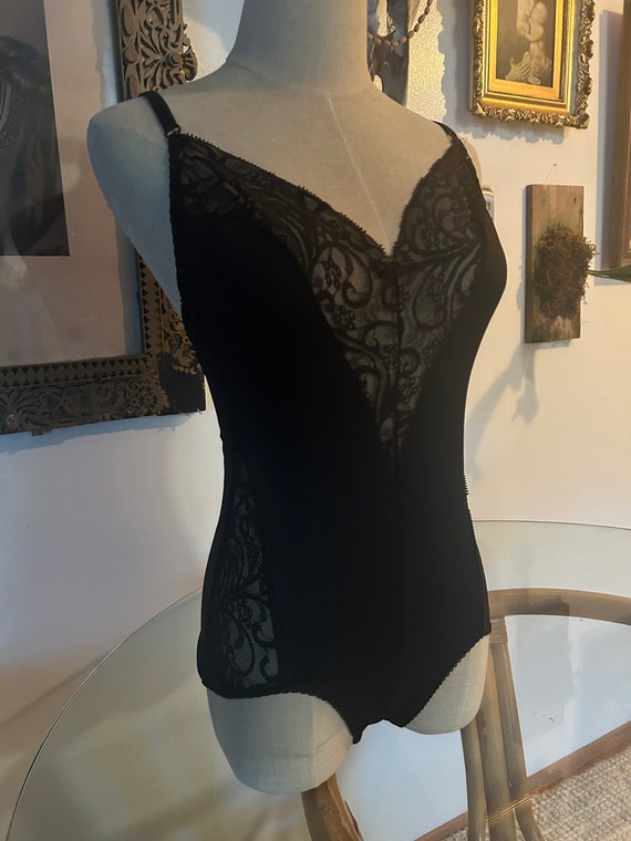 Maidenform vintage deep v bodysuit