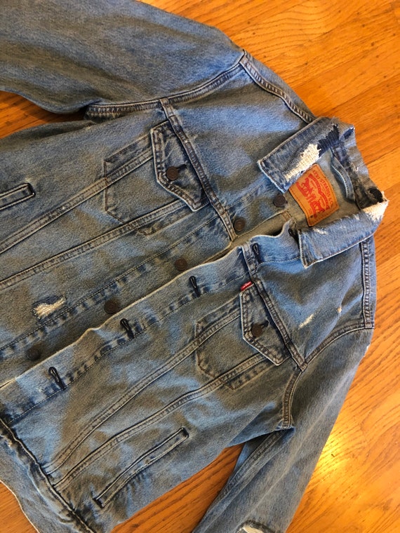 Levis destroyed and patched denim jacket - image 7