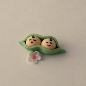 Baby Shower Peas In A Pod Cupcake Toppers image 2