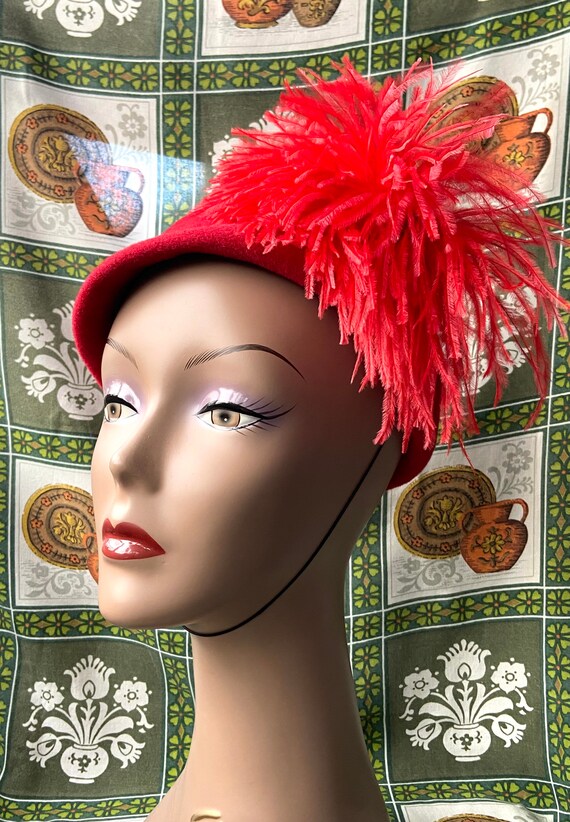 Vintage Pillar Box Red Bill Horsman Large Feather Tilt Hat  display picture 3
