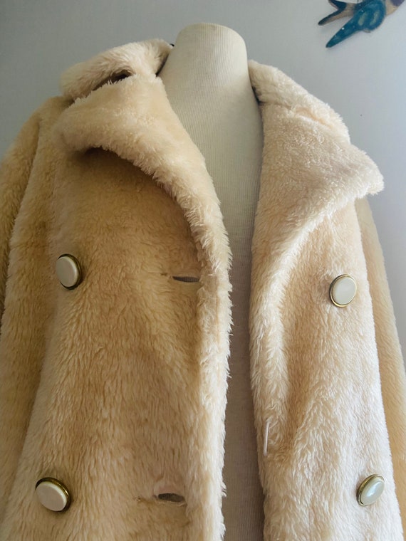 Vintage 1970s Devonshire Lady Faux Fur Double Bre… - image 4