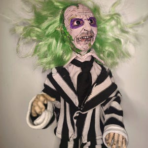 Beetlejuice-ręcznie wykonana postać z filmu Beetlejuice-ręcznie wykonana lalka artystyczna-lalka z gliny polimerowej-ręcznie wykonana figurka z filmu