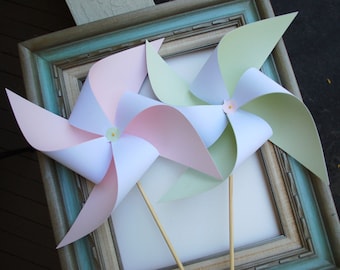 Wedding Birthday Paper Pinwheel Centerpiece Decor for Table Lawn Windmill Jumbo Size Vintage Bridal Baby Shower Pink & Mint Photo Prop S2