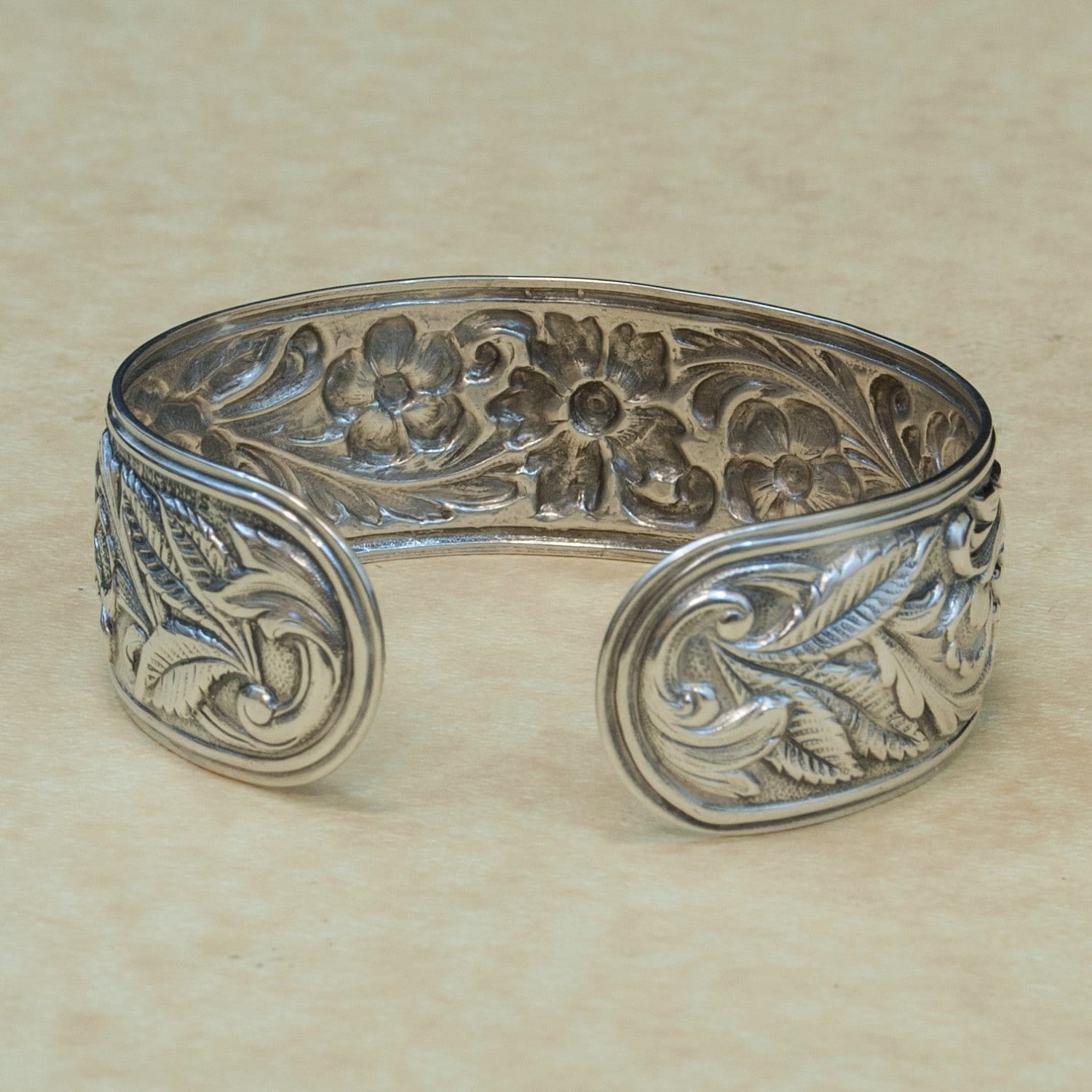 Holland Cuff Bracelet in Vintage Silver main image 0