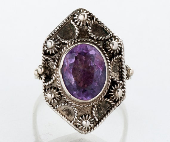 Vintage Ring - Vintage Sterling Silver Amethyst Po