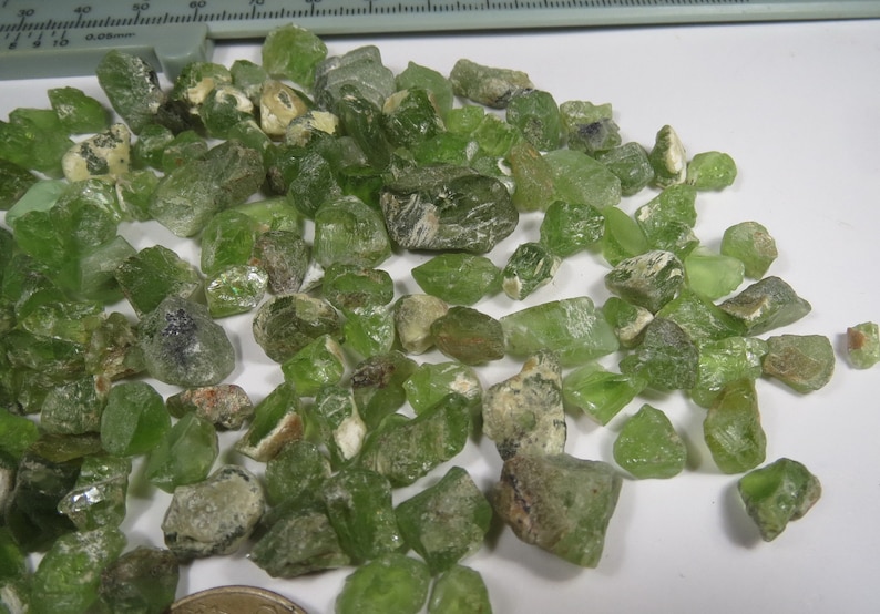 Peri 505 carats whole sale mix green peridote rough lot Pakistan