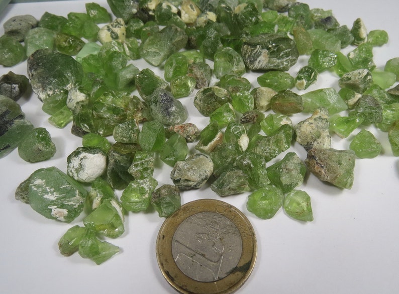 Peri 505 carats whole sale mix green peridote rough lot Pakistan