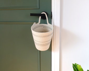 Hanging storage basket - Wall Mountable - pot plants / nursery / toys / planter / laundry / pegs