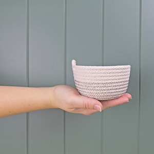Small Jewellery Bowl - Perfect for Jewellery, Trinkets, Keys & Coins - Colours available