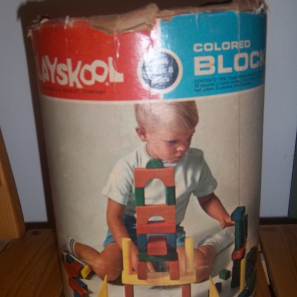 Vintage Playskool Colored Blocks Container & 16 Wooden Blocks 1969 No. 645 Toy