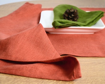 Stonewashed Linen Table Runner – Rustic Wedding Decor, Clay Red Fabric