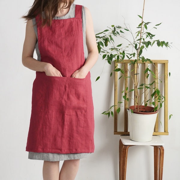 Pinafore linen apron. Linen apron. Pinafore soft linen apron. Natural linen cross back apron with pockets. Unisex cross back apron.