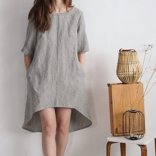 Leinenkleid hinten länger. Leinenkleid V-Rücken. Lässiges Sommerkleid. Leinen Kleid zum Schlagen. Midi Boho Leinenkleid. Leinen Skaterkleid - FINLAY