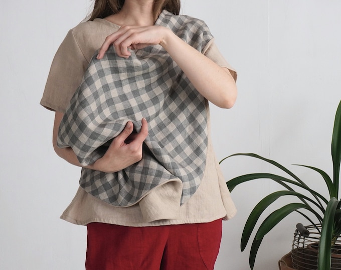Linen breasfeeding cover. Linen nursing cover. Natural breastfeeding shawl. Linen nursing scarf. Nursing wrap. Triangle linen nursing cover.