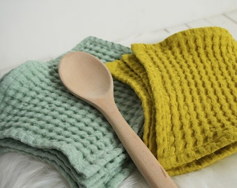 Waffle dish cloth set of 4, 6, 8, 10. Natural dish cloths. Eco friendly kitchen. Sustainable kitchen. Linen dish cloths. Waffle wassh cloth.