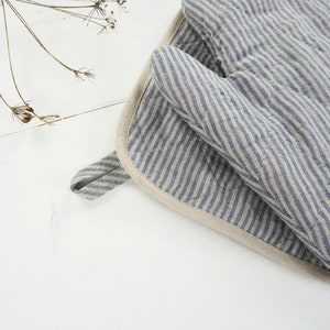 Linen oven mitt and linen pot holder. 100% linen oven mitts. Pot holders. Eco friendly kitchen mittens. Kitchen gloves. Housewarming gift.