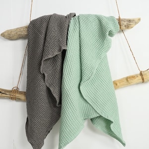 Linen waffle towels. Linen waffle towel in mint. Bath Sheet. Hand, face, body linen towels. Absorbent waffle towels. Housewarming gift set.