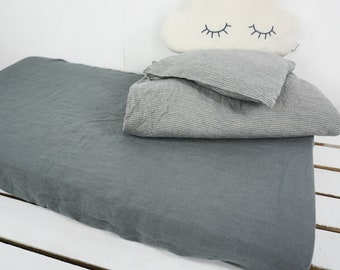 Softened Linen Fitted Cot Sheet: Natural, Breathable Baby Bedding