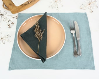 Linen placemats. Natural stonewashed linen placemat set. Linen placemat set of 4 6 8 10 12. Washed soft linen table placemats. Table linens.