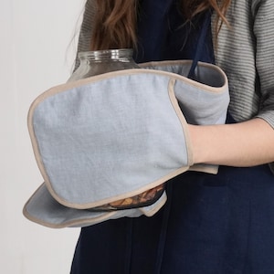 Double oven mitt. Linen oven glove. Heat protecting mitt. Linen kitchen glove for cooking. Linen cookware mittens. Bake accessory. Eco mitt