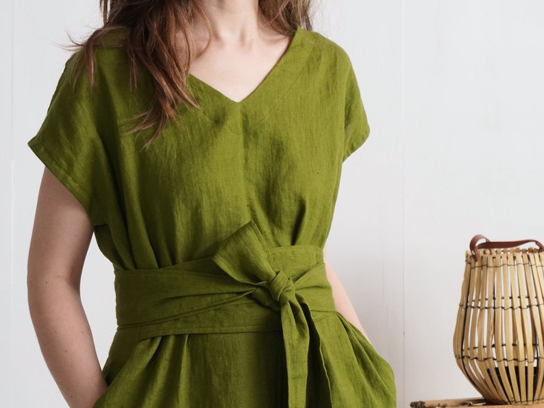 Linen oversized dress with belt. Linen v-neck dress. Loose linen dress. Women dress with belt. Oversize linen dress. Elegant Dress PARAGUAY image 3