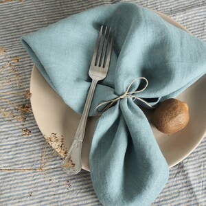 Washed linen napkins in various colors. Linen napkin set 4,6,8,10 Washed medium wight linen napkin. Wedding table linen. Large size napkins.