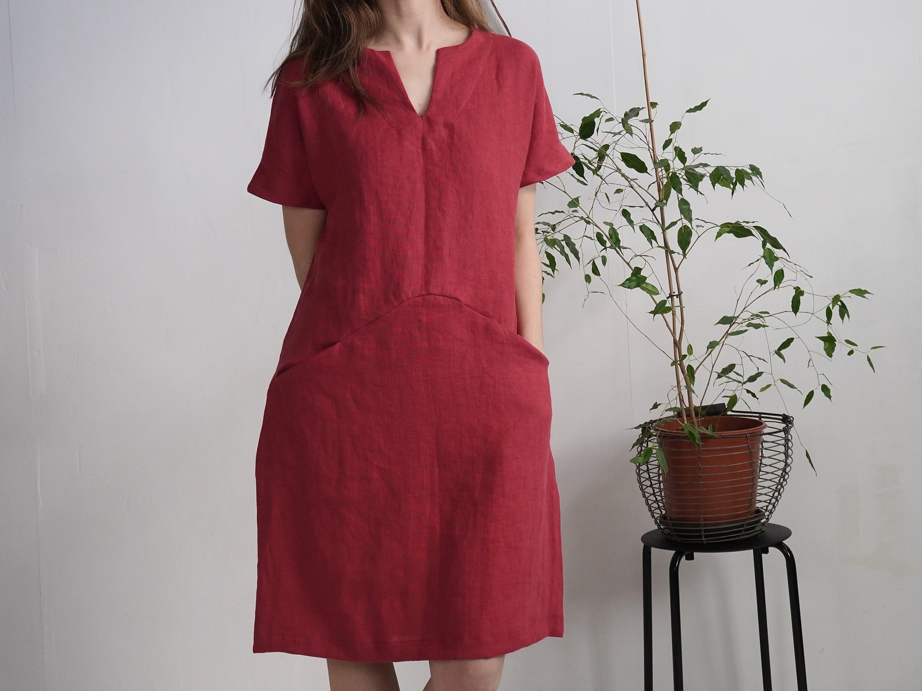 Linen midi dress. Linen dress. Washed linen dress. Soft linen V-neck dress. Washed linen dress with pockets. Linen natural dress - INDUS