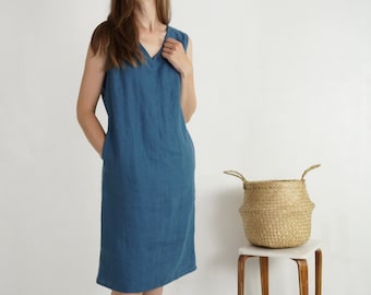 Linen v-neck sleeveless dress. Linen midi dress. Linen summer dress. Natural linen dress for women. Linen knee lenght dress - JURUENA